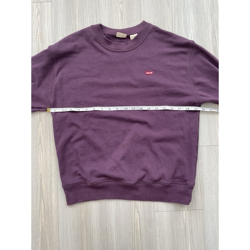 Levi's Eggplant Purple Crewneck Sweatshirt Size Small Autumn Layering - Picture 3 of 5